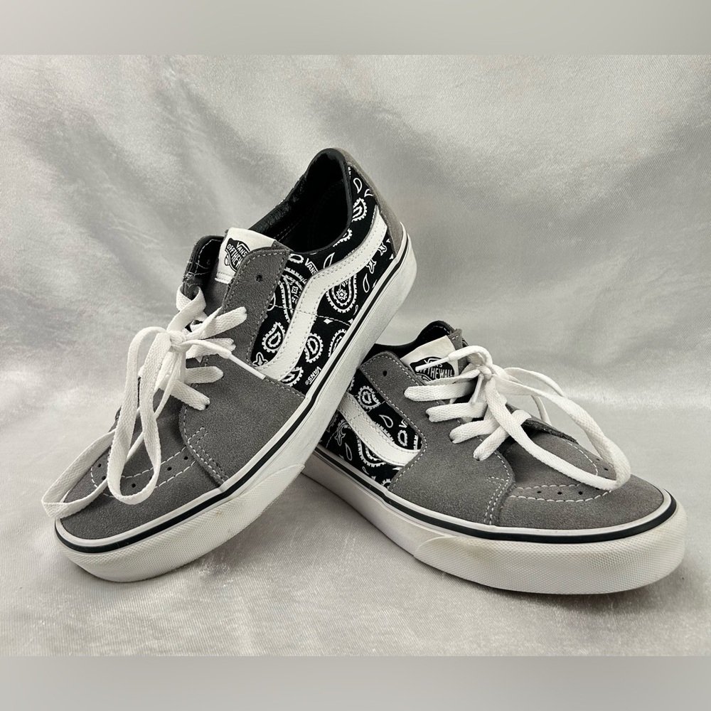 Vans Sk8 Low Paisley Suede Sneakers Size W9.5